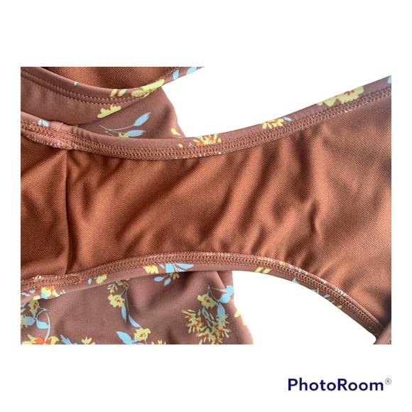 ⚡️3/$20 Floral bikini - Picture 9 of 10